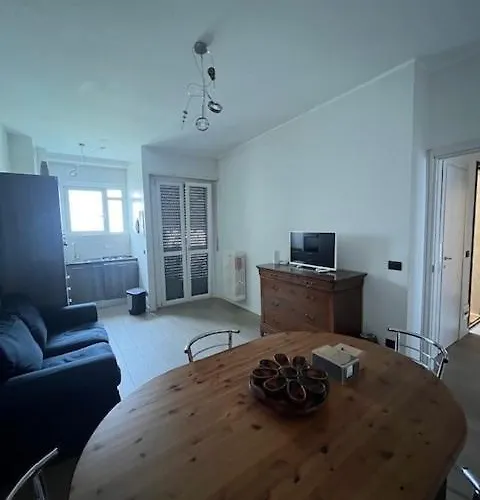 Turati 2 Lägenhet *